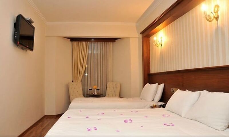 Grand Center Boutique Hotel