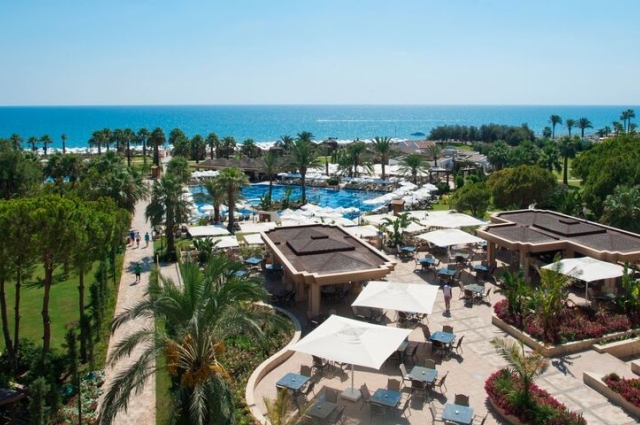 Crystal Tat Beach Golf Resort & Spa